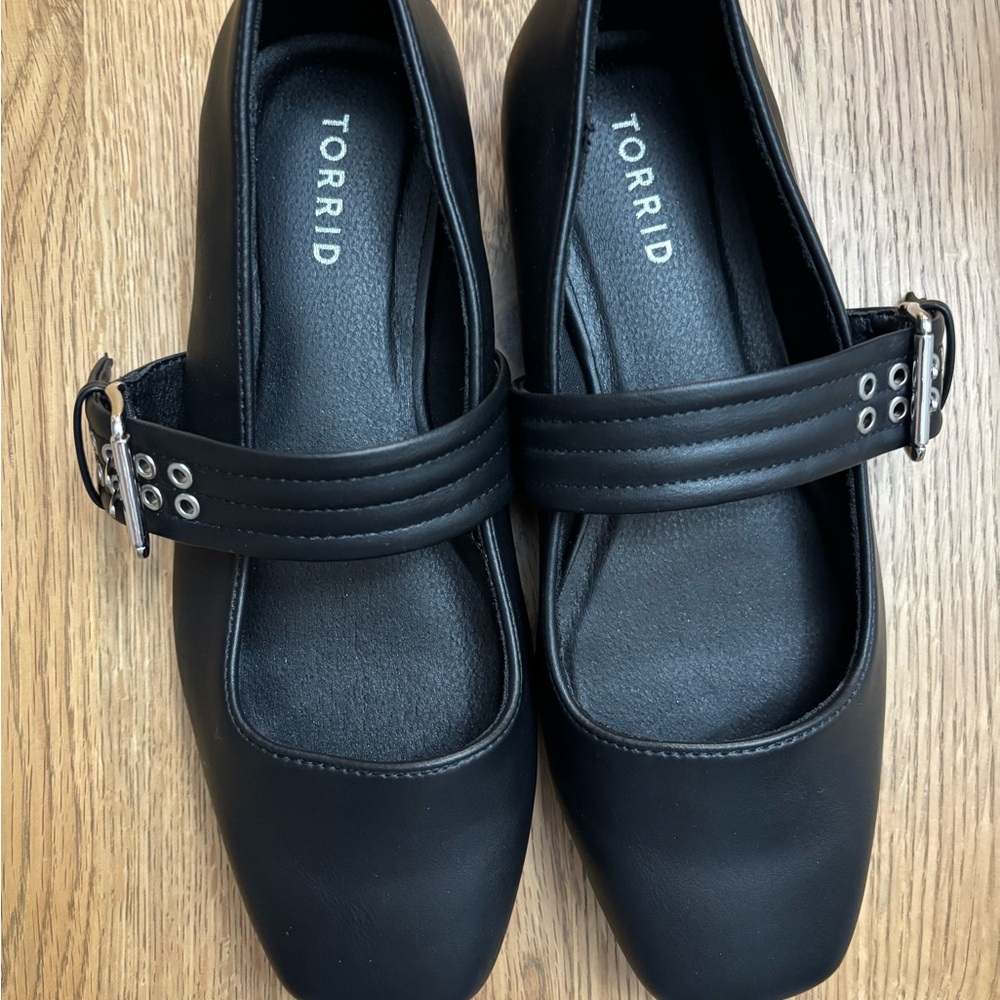 Torrid Black Buckle Flats